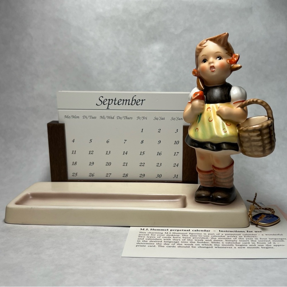 Hummel Perpetual Calendar Sister